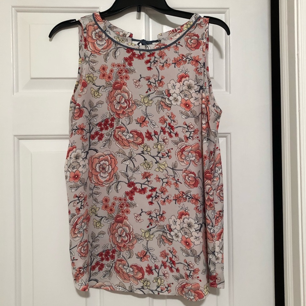 Loft Sleeveless Flowered Too - Small